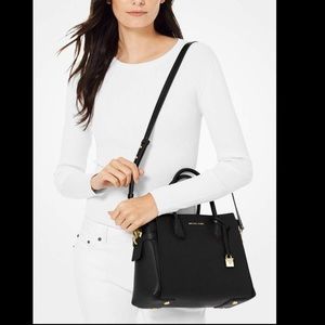 ‼️FINAL PRICE ‼️ Brand New Micheal Kors Black Medium Satchel 🖤